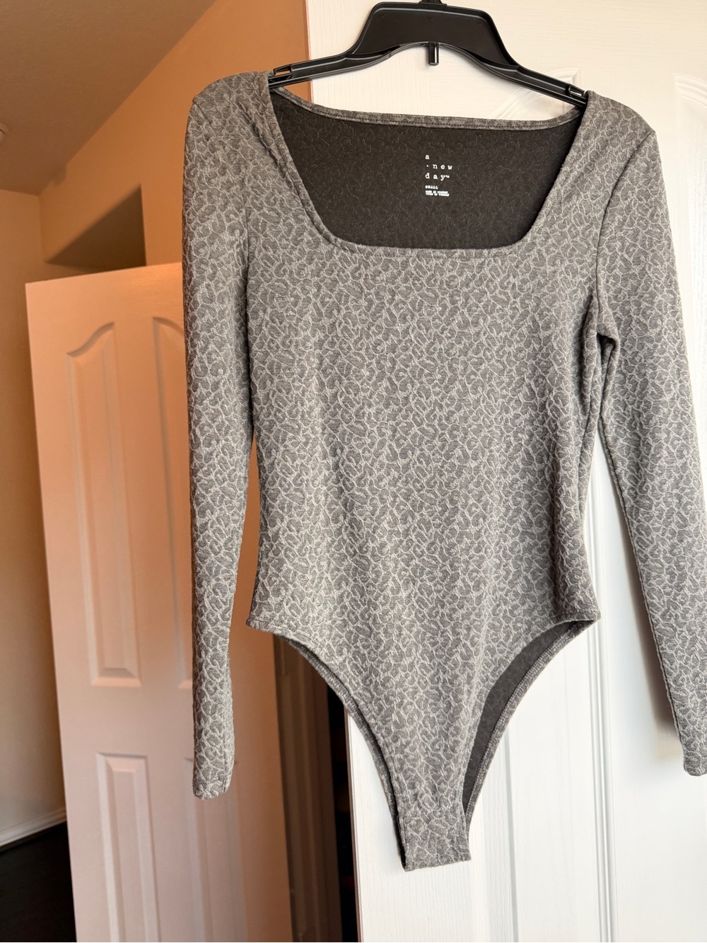 Gray Long-Sleeve Scoop Neck Bodysuit